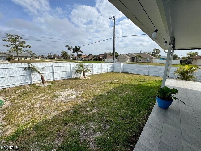 Building Photo - 1203 SW 34th Terrace