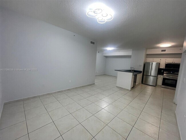 Building Photo - 7220 NW 114th Ave