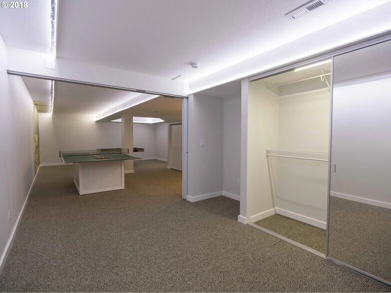 Building Photo - 4745 SE 104th Ave