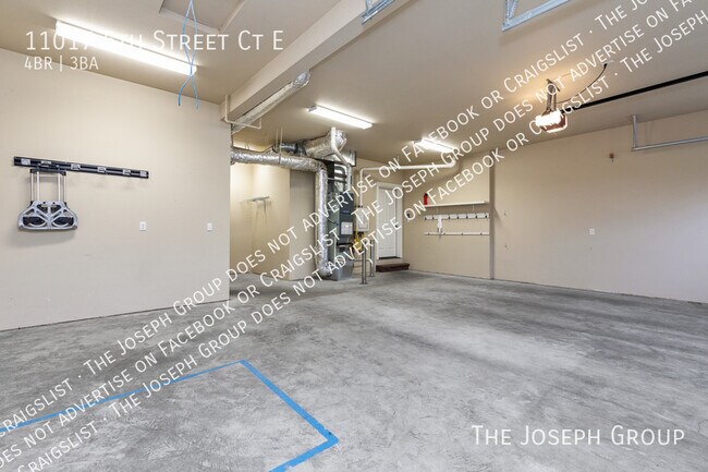 Building Photo - 11017 5th St Ct E