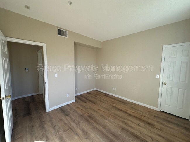 Building Photo - 12764 Ironstone Way