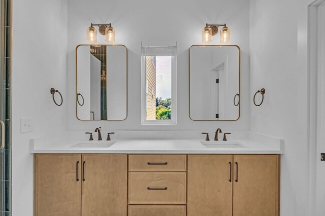 Building Photo - NEW BUILD