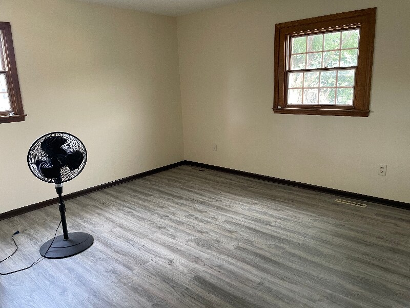 Building Photo - 5876 Mall View Ct