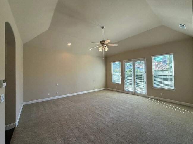 Building Photo - Spacious Luxury Home in Prestigious Country Club Community