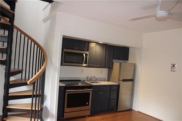 Building Photo - 1119 Dauphine St