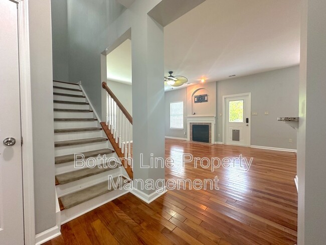 Building Photo - 4845 Chesney St NW