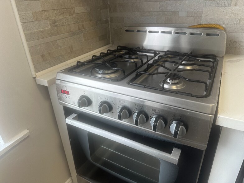 Building Photo - 332 61st St