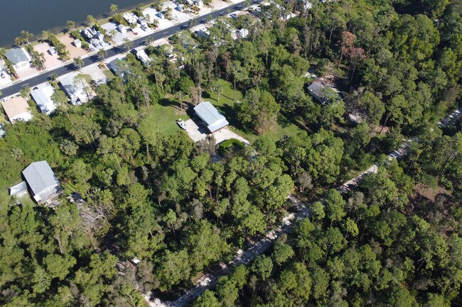 Building Photo - 1725 Acremaker Rd