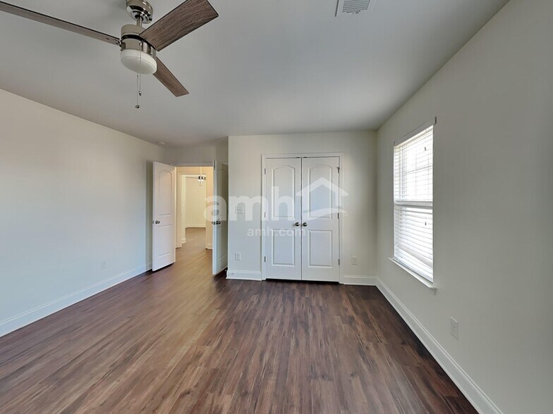 Building Photo - 1018 Forest Way Ct