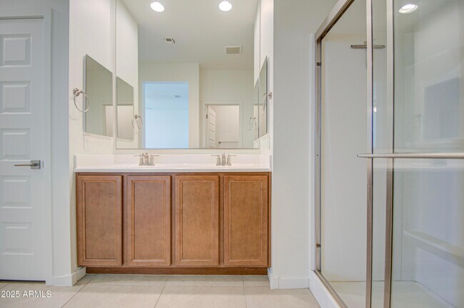 Building Photo - 36217 N Urika Dr