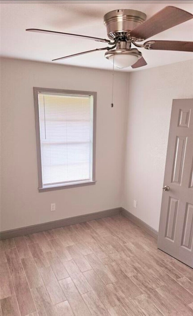 Building Photo - 3308 Sophie Ann Dr