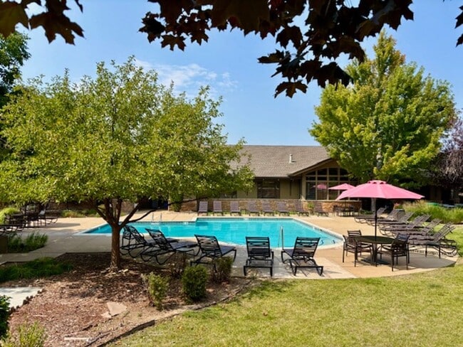 Building Photo - 6458 Silver Mesa Dr