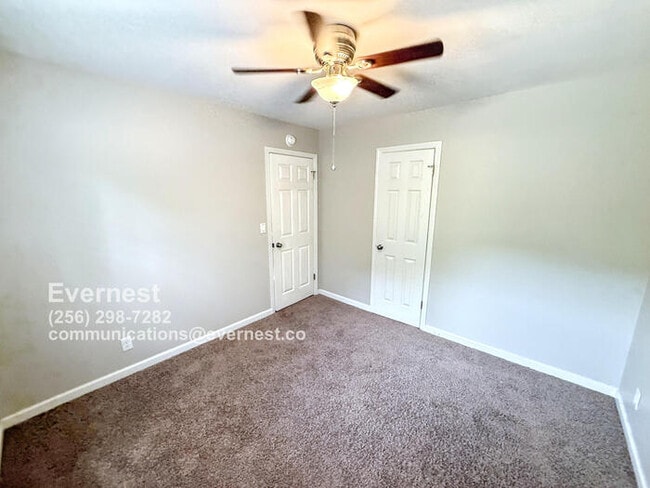 Building Photo - 122 Brawley Dr
