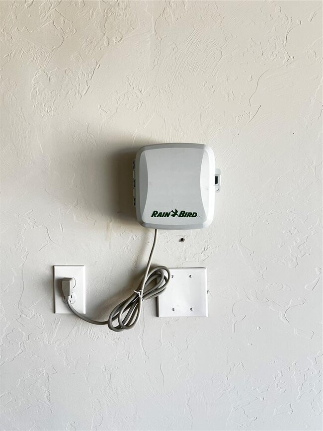 Building Photo - 11608 NW 104th St