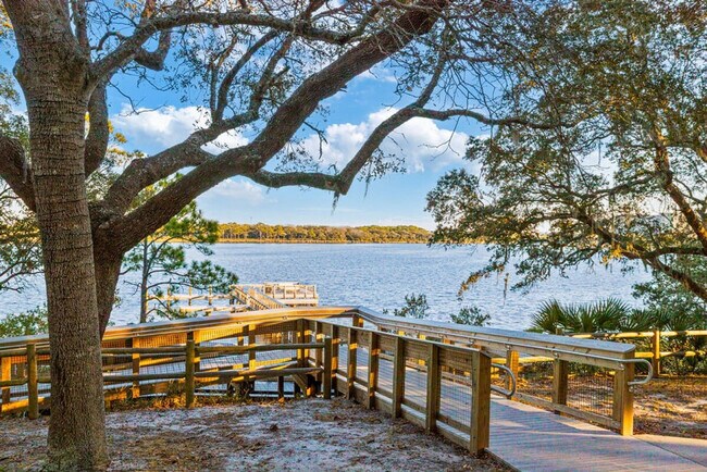 Building Photo - 141 Valdare Ln