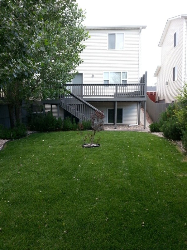 Building Photo - 266 Hunters Way