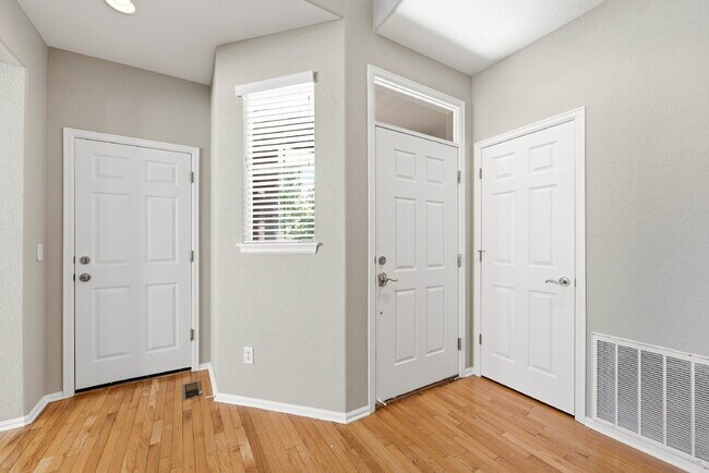 Building Photo - $3,340.95 with $300 off the first month's rent, 4 Beds - 4 Bath, Single Family Home in Trail Park...