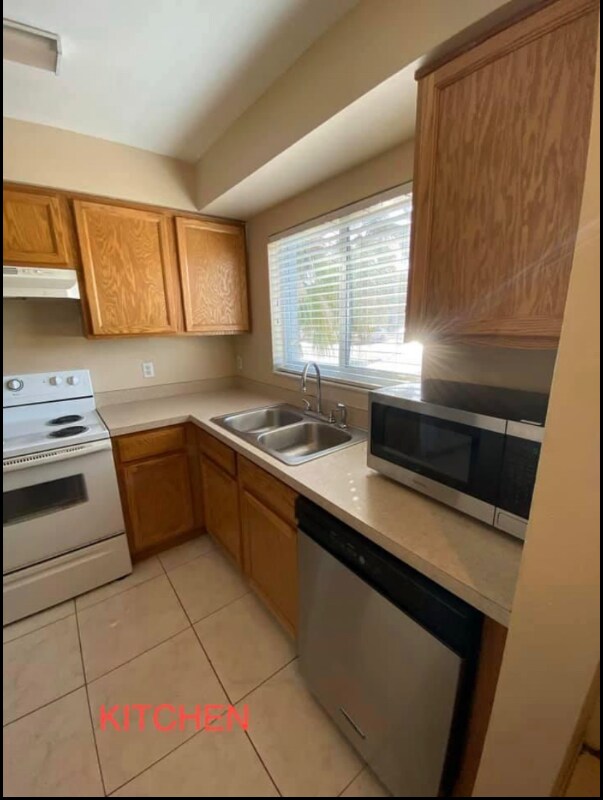 Building Photo - 204 Majors Ln