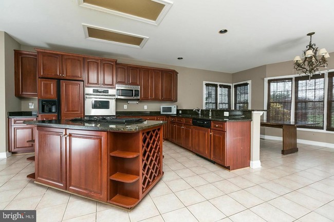 Building Photo - 16843 Harbour Town Dr