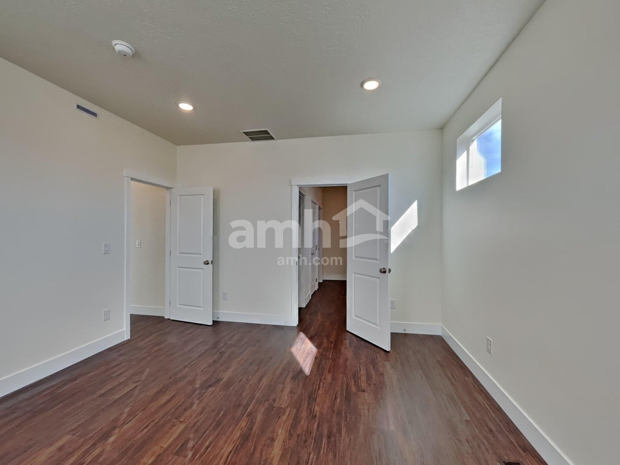 Building Photo - 10027 W Raleigh St