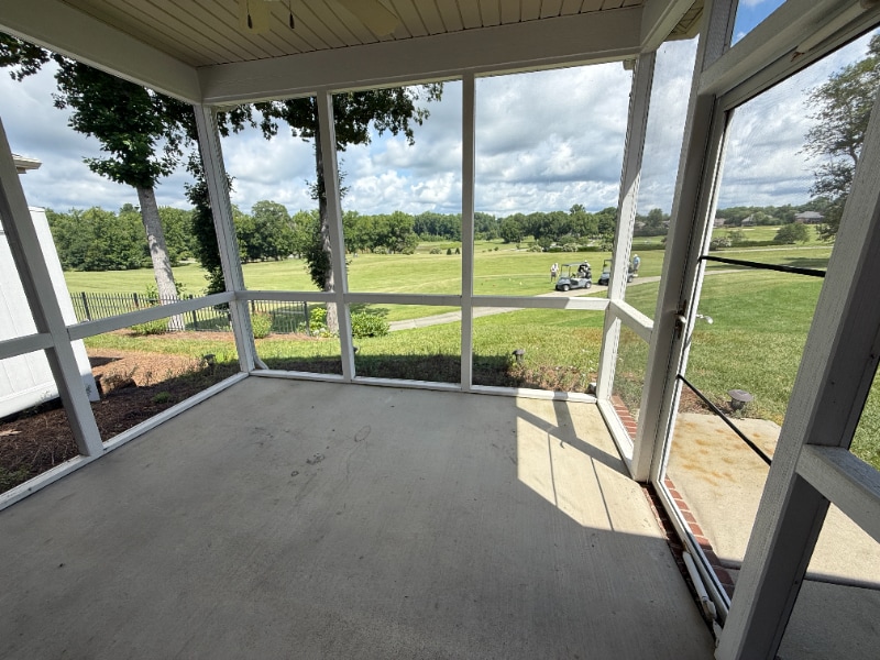 Building Photo - 1102 Kinloch Dr