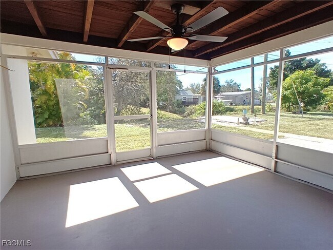 Building Photo - 1848 Winkler Ave