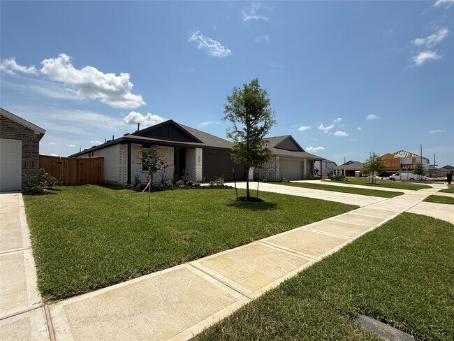 Building Photo - 29035 Great Flatland Trl