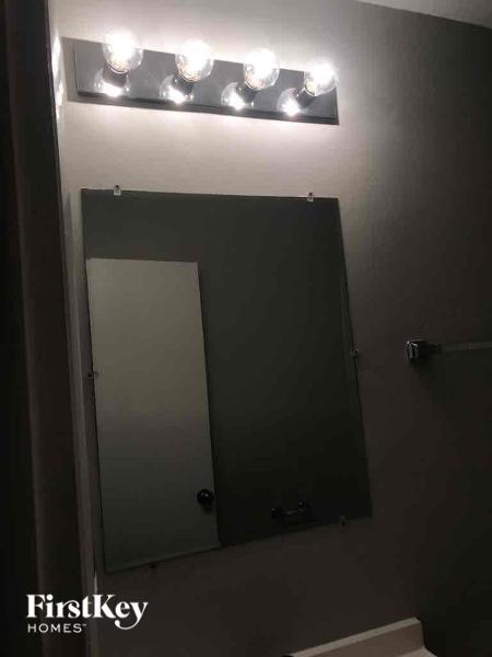 Building Photo - 3322 Woodworth Pl