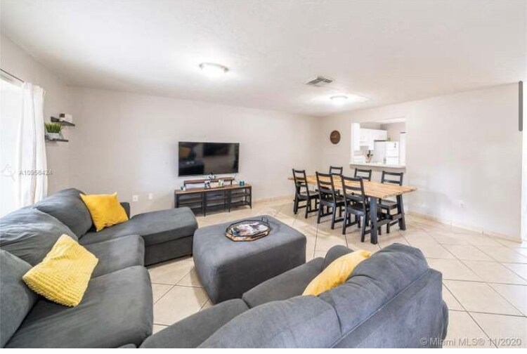 Primary Photo - 14600 SW 122nd Pl
