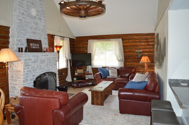Building Photo - 11560 Breyman Hwy
