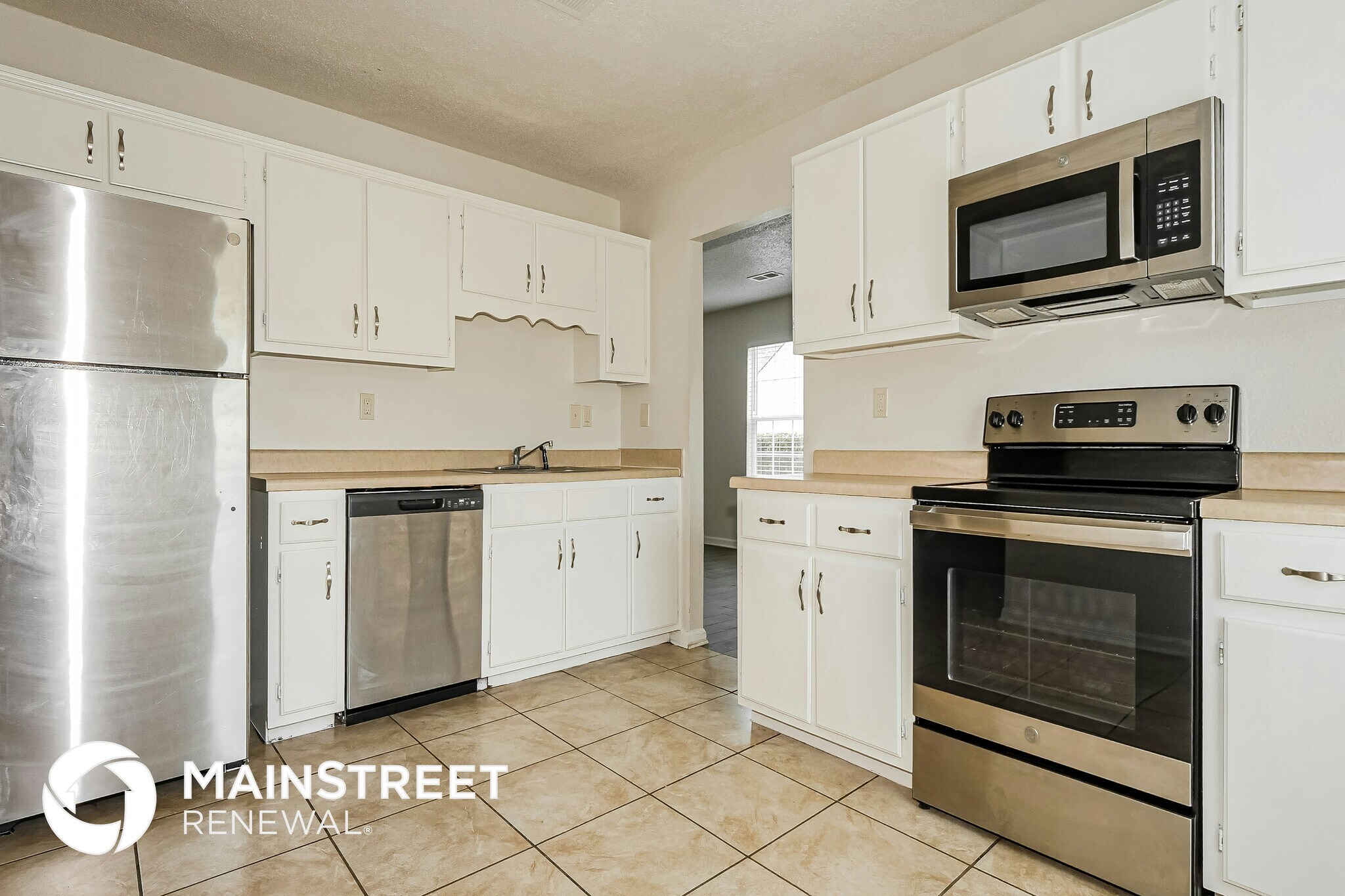 Building Photo - 4660 Royal View Dr