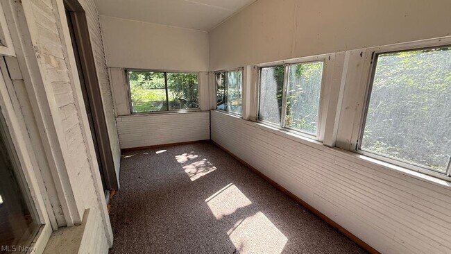 Building Photo - 629 Portage Lakes Drive