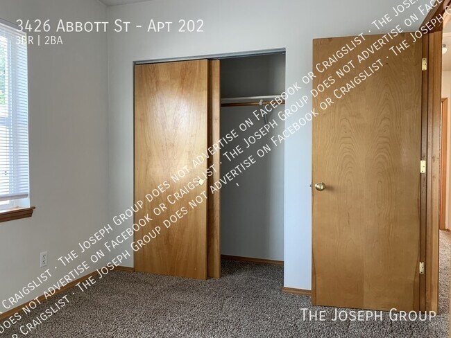 Building Photo - 3426 Abbott St