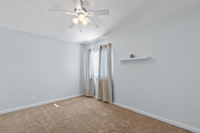Building Photo - 1420 Desierto Rico Ave