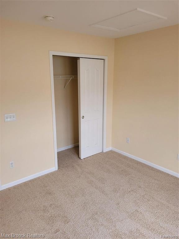 Building Photo - 28017 Hopkins Dr