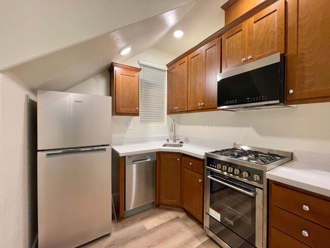 Primary Photo - 1 Bedroom, 1 Bath Condo Convenient Napa Lo...