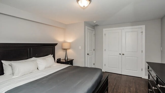 Building Photo - 1922 N Rockwell St