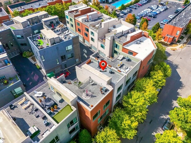 Building Photo - 801 N 6th St