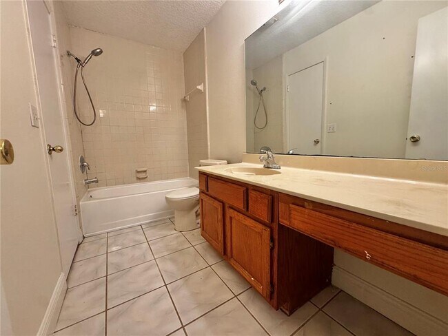 Building Photo - 310 Foxboro Ct