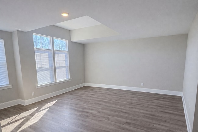 Building Photo - 3BR Townhome • End-Unit • New Build • 2-Car Garage