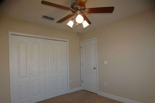 Building Photo - 5462 Turbine Way