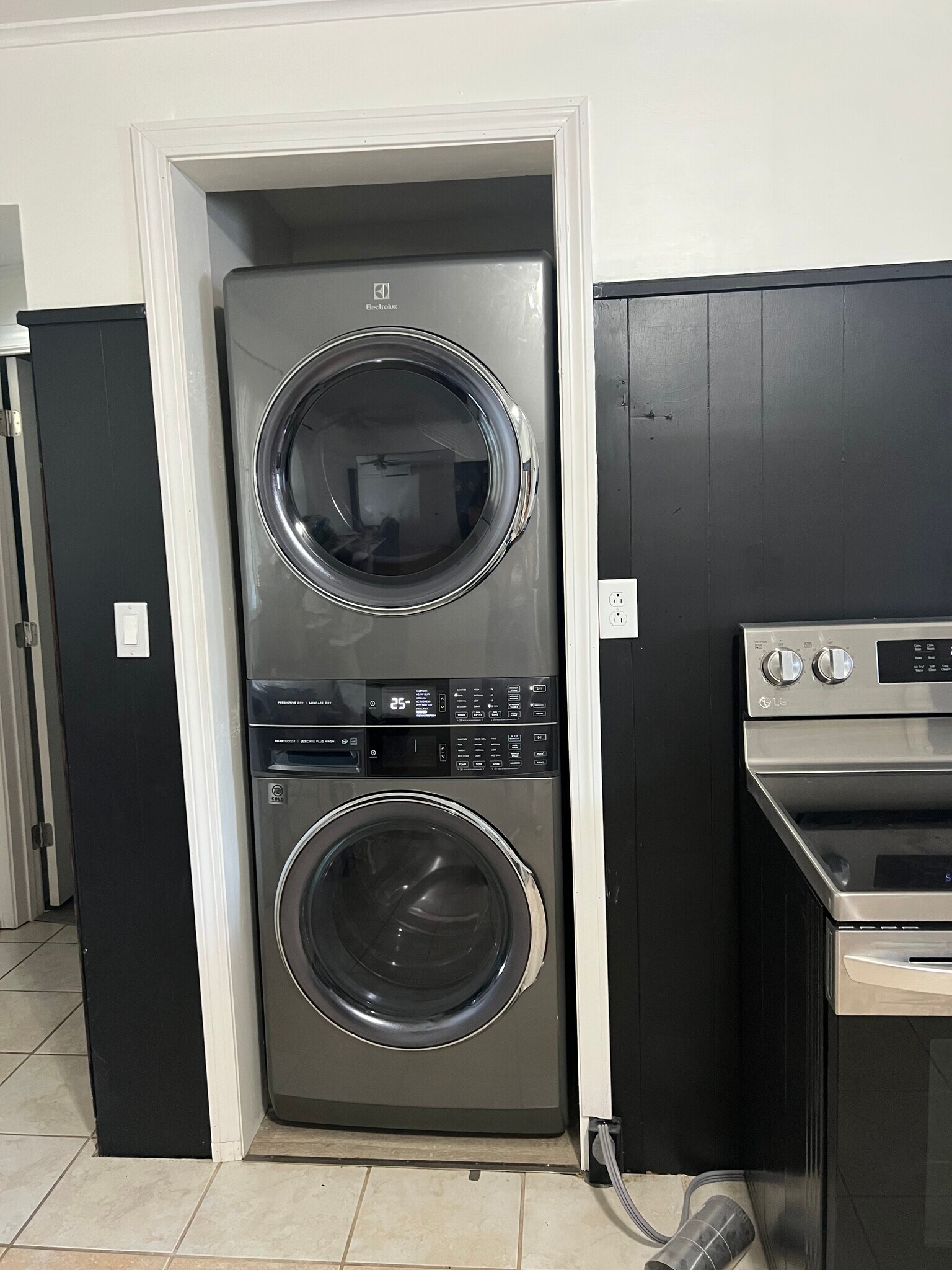 In-Unit Washer/Dryer - 218 Summer St