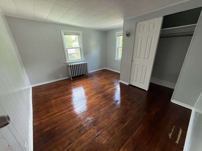 Building Photo - 302 Horace Ave