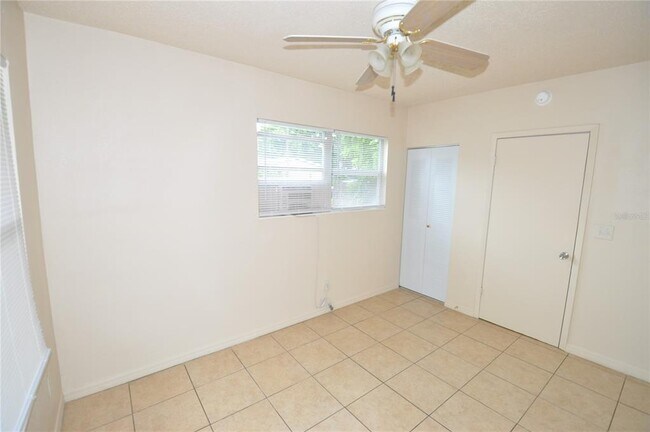 Building Photo - 1624 Merrick Rd