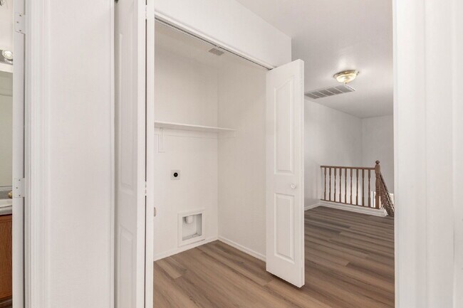 Building Photo - 24110 W Hadley St