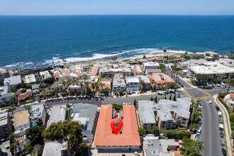Building Photo - Beautiful 2 Bedroom in La Jolla Village wi...