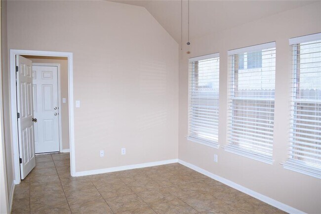 Building Photo - 7233 Via Dono Dr