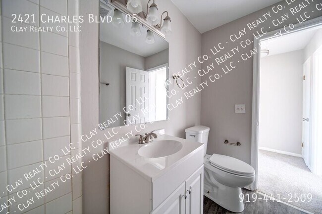 Building Photo - 2421 Charles Blvd