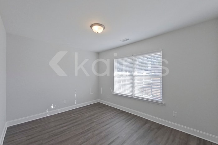 Building Photo - 109 Western Red Cedar Dr