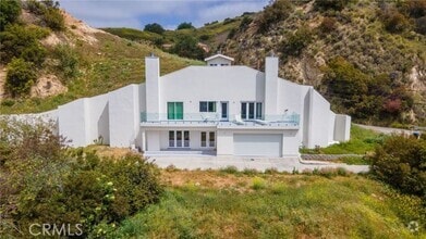 Building Photo - 2411 N Topanga Canyon Blvd